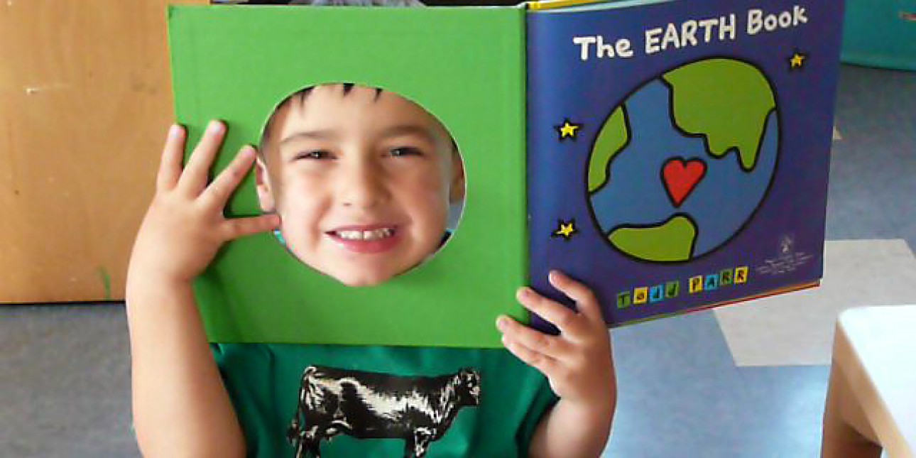 PIC Peanut with Earth book