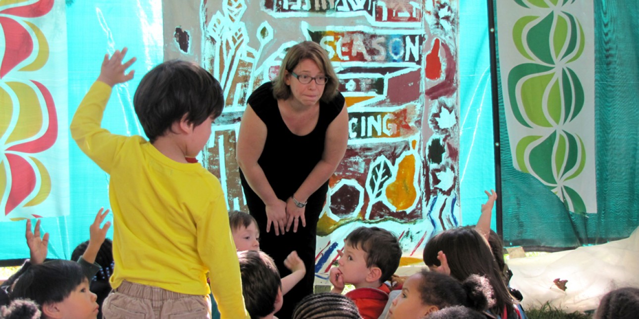 PIC preschoolers visit a sukkah